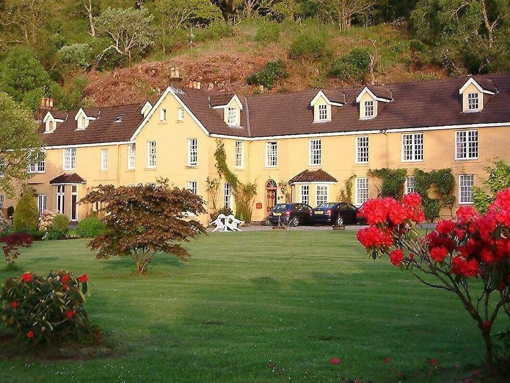 Knipoch House