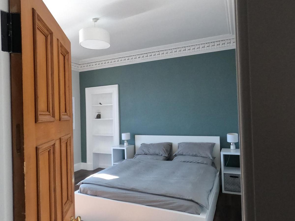 Seafront Penthouse - Superb Views Oban
