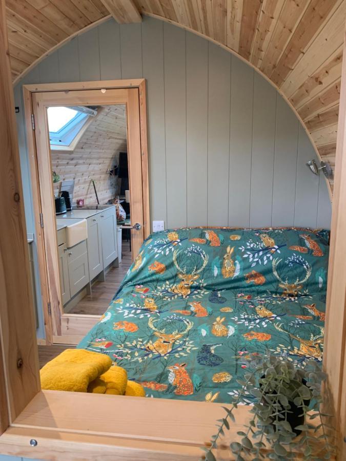 Tawny Owl Pod With Hot Tub Holiday home *