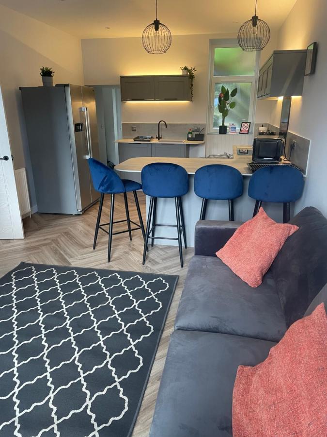 Springlea Apartment *