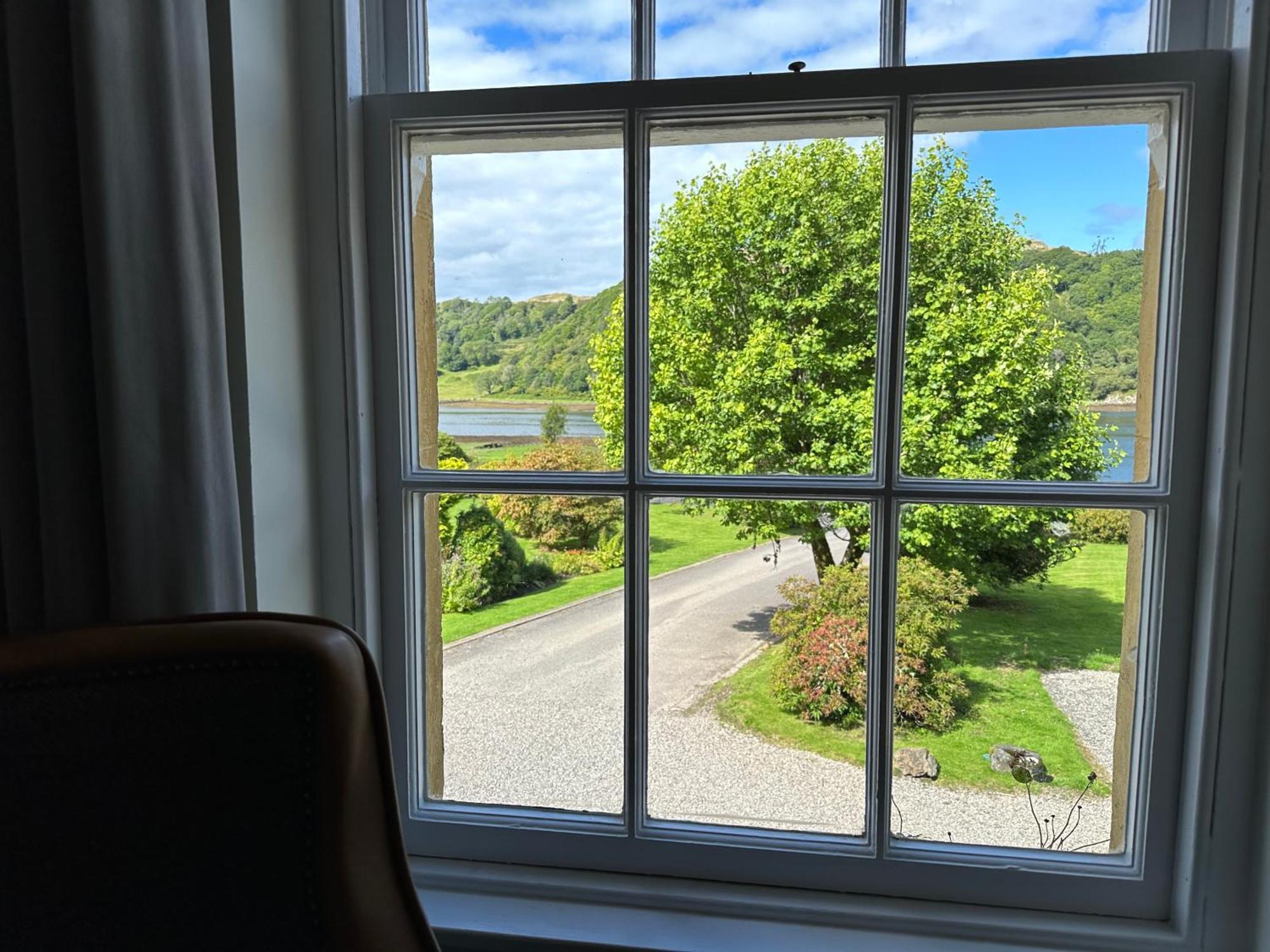 Hotel Knipoch House 4*