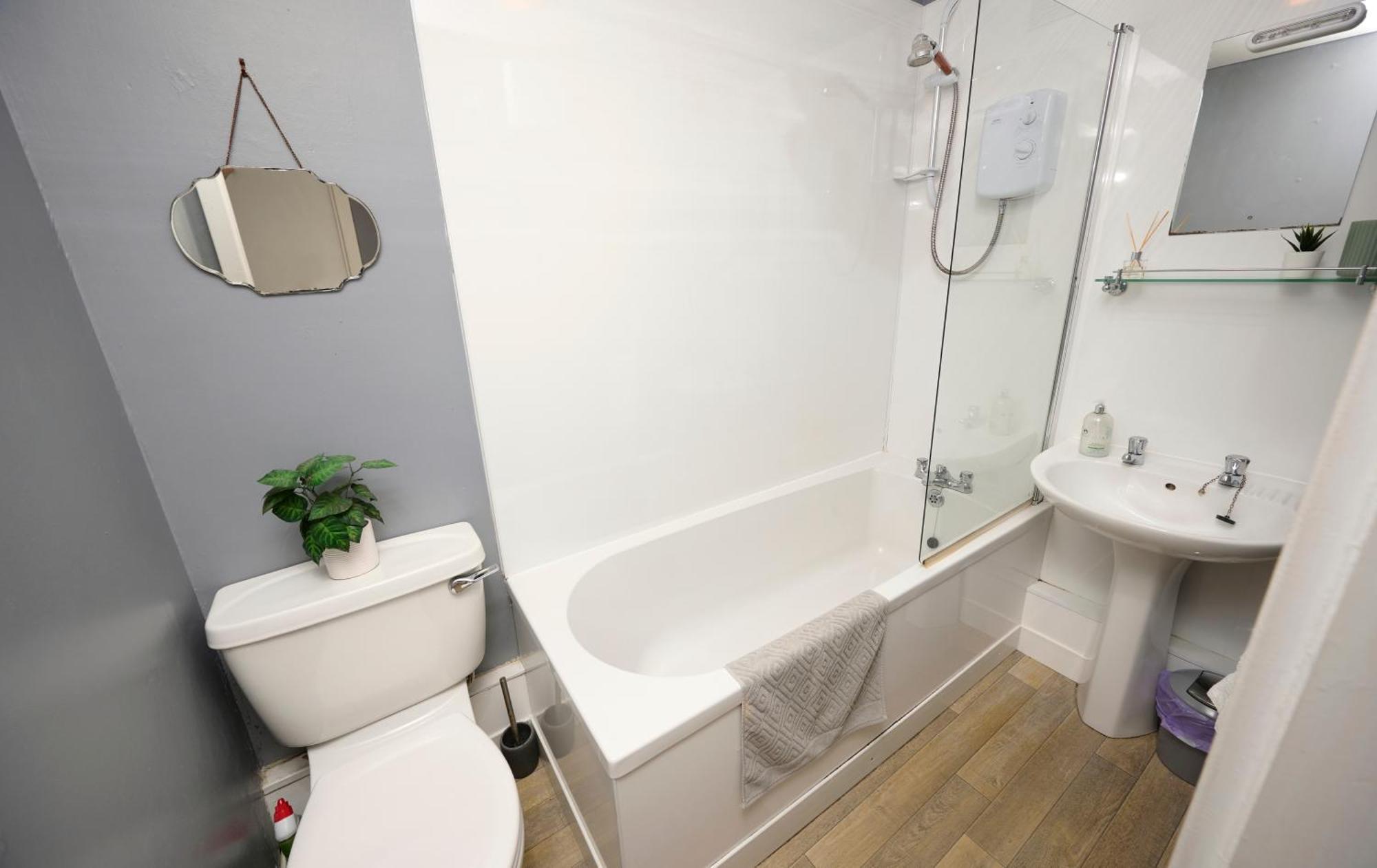 Charming 1br Close To Centre With Free Parking Apartment