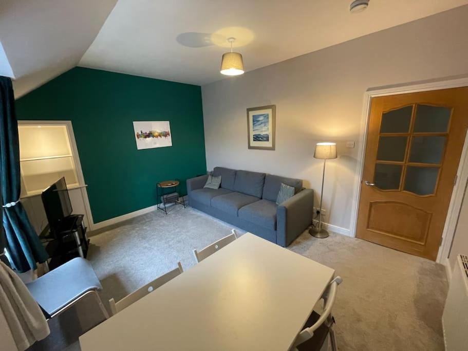 Carronvale. 3 Bedroom Apartment. *