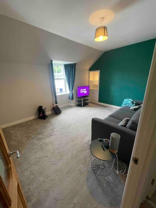 Carronvale. 3 Bedroom Apartment. *