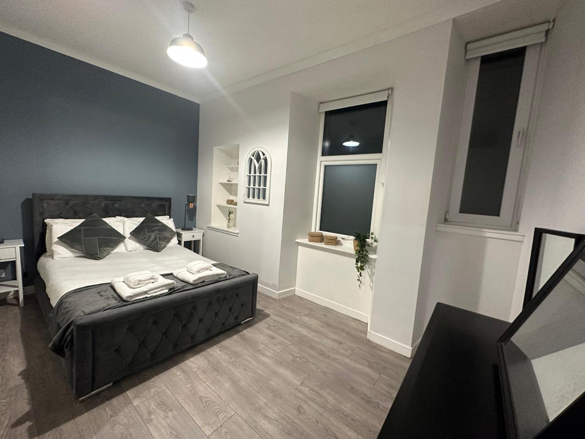 Apartment One Bedroom Flat In Town Centre *