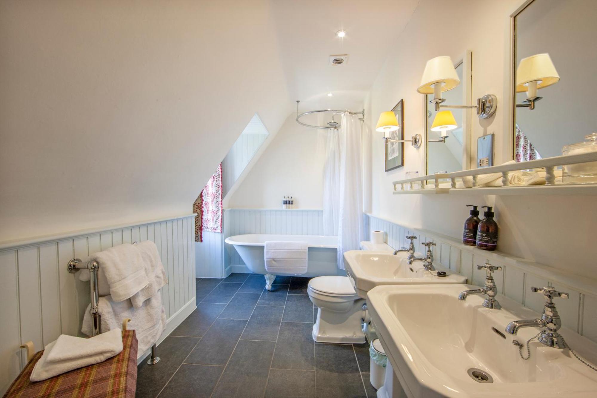 Barcaldine Castle 5* Oban