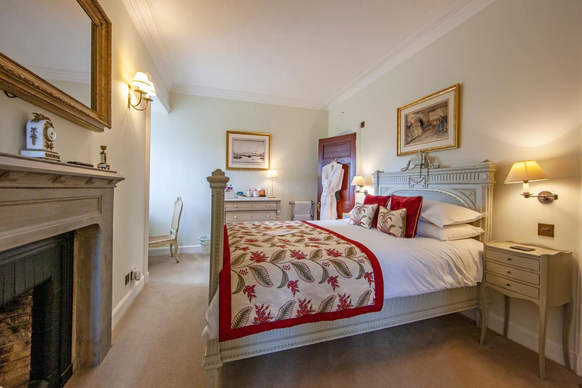 Barcaldine Castle Bed & Breakfast