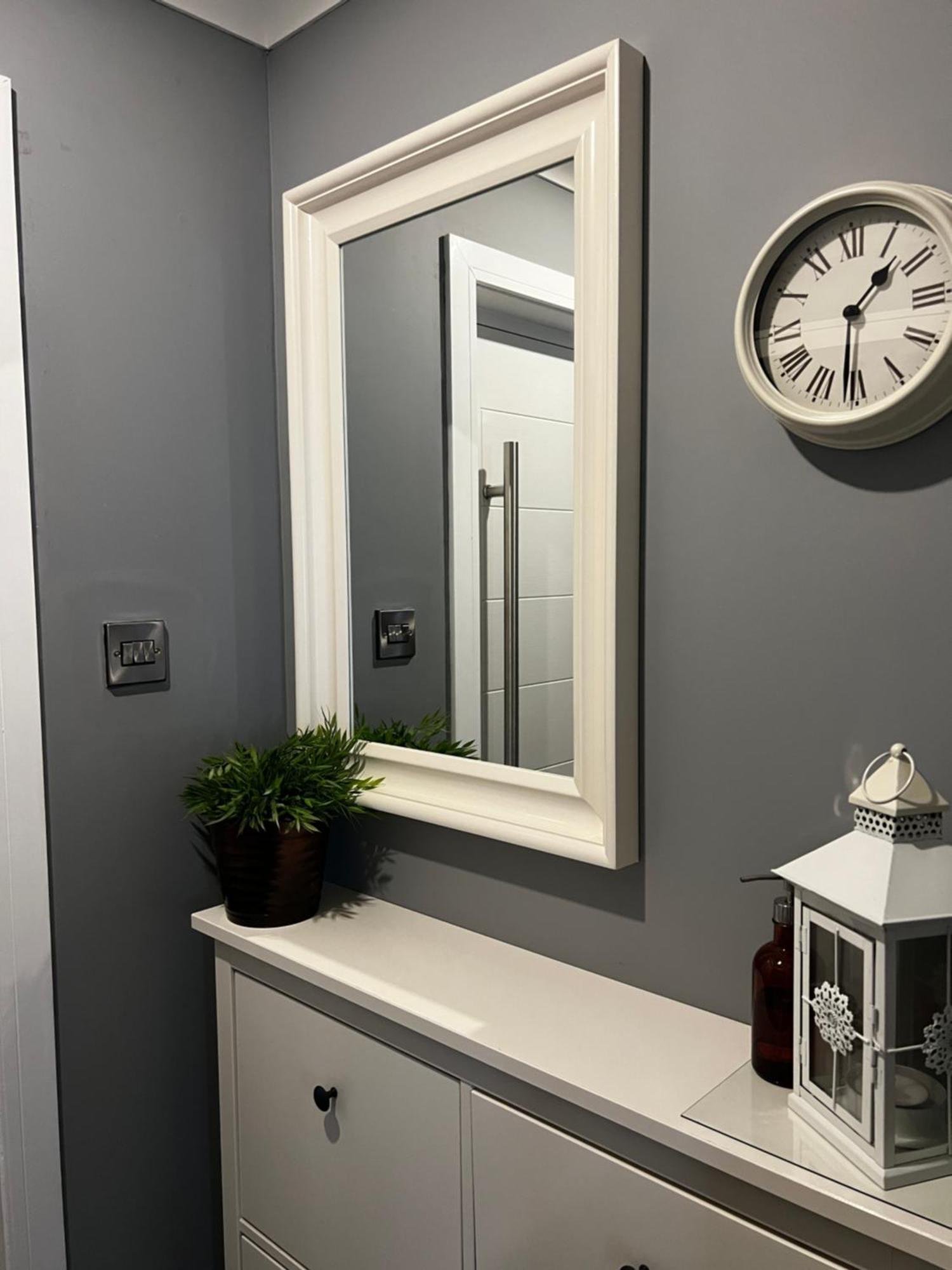 Holly - 2 X Kingsize Bedrooms With Private Entrance And Free Parking-new Shower Apartment