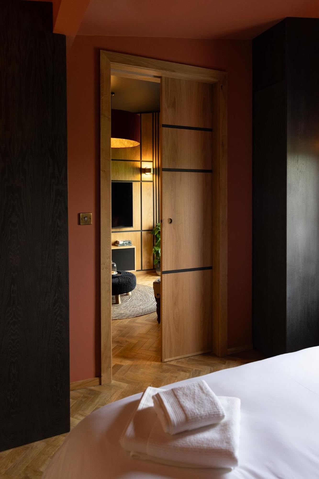 The Black Apartment *
