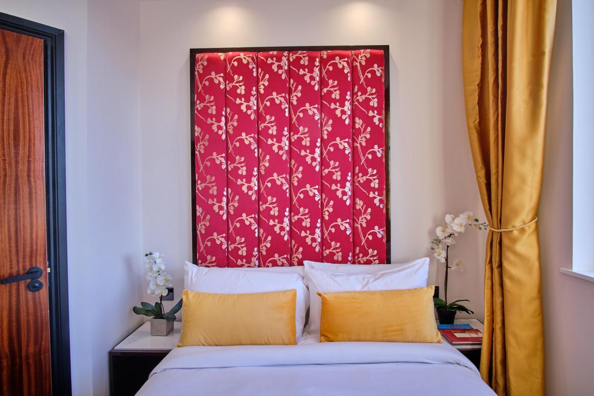 Muthu Regent Hotel