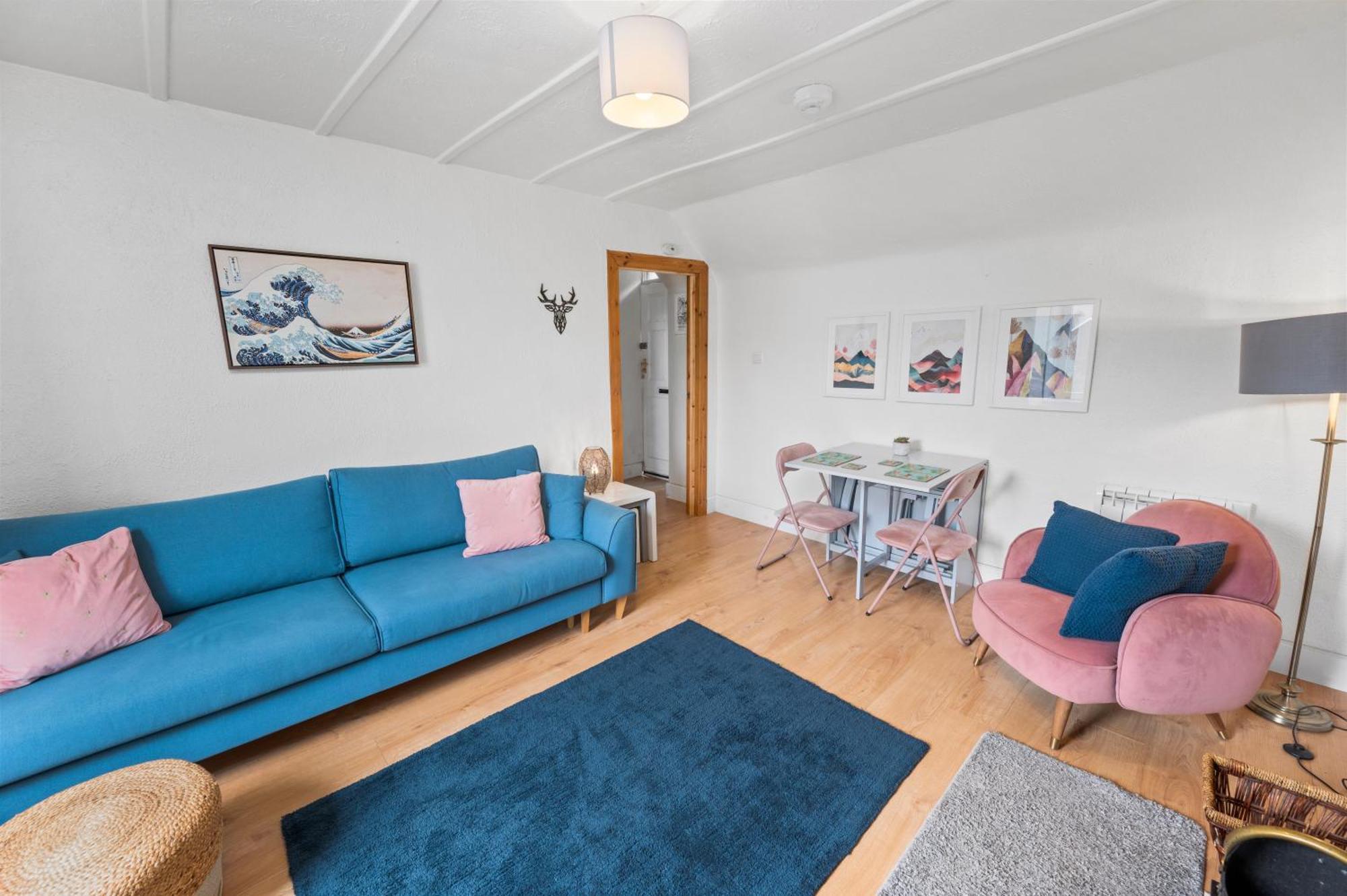 Charming Nr Centre - Terrace & Street Parking Holiday home Oban