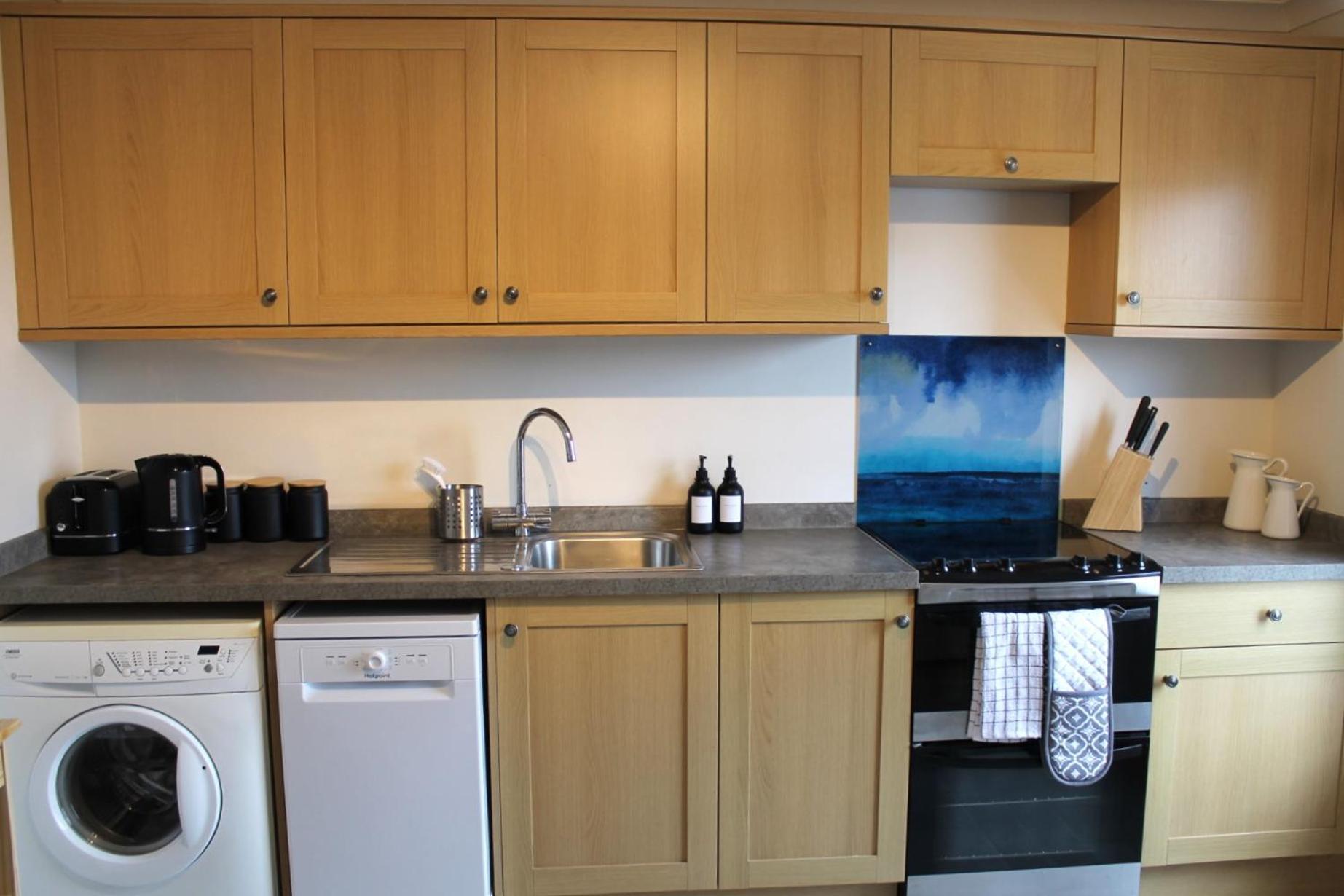 Island View - Spacious Two Bedroom With Sea Views Apartment Oban