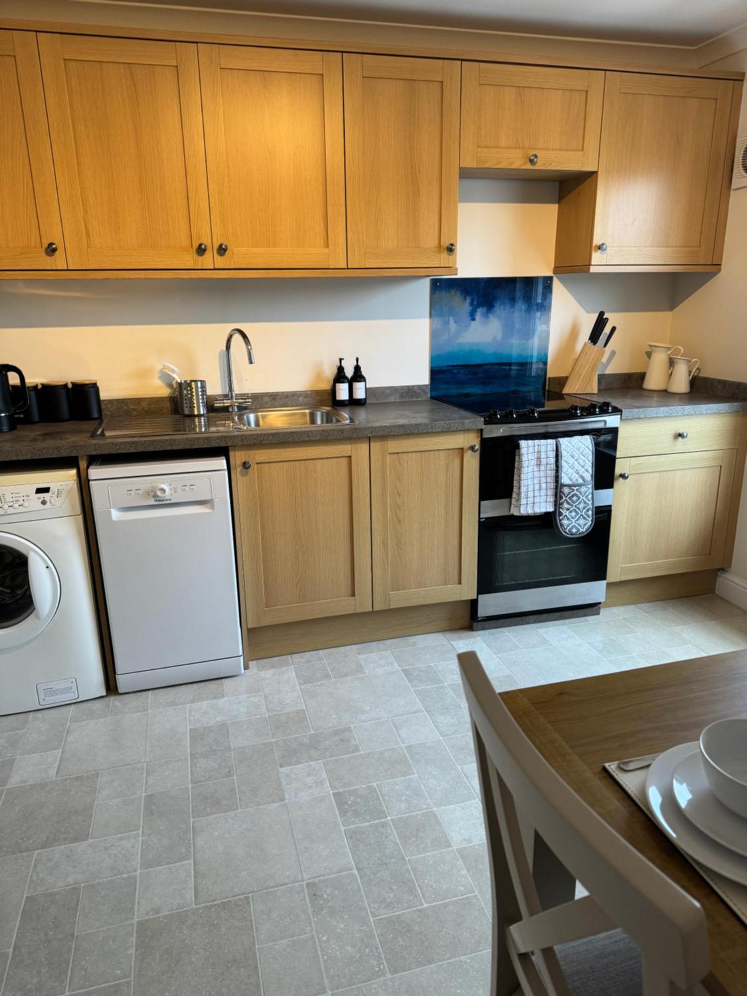Apartment Island View - Spacious Two Bedroom With Sea Views
