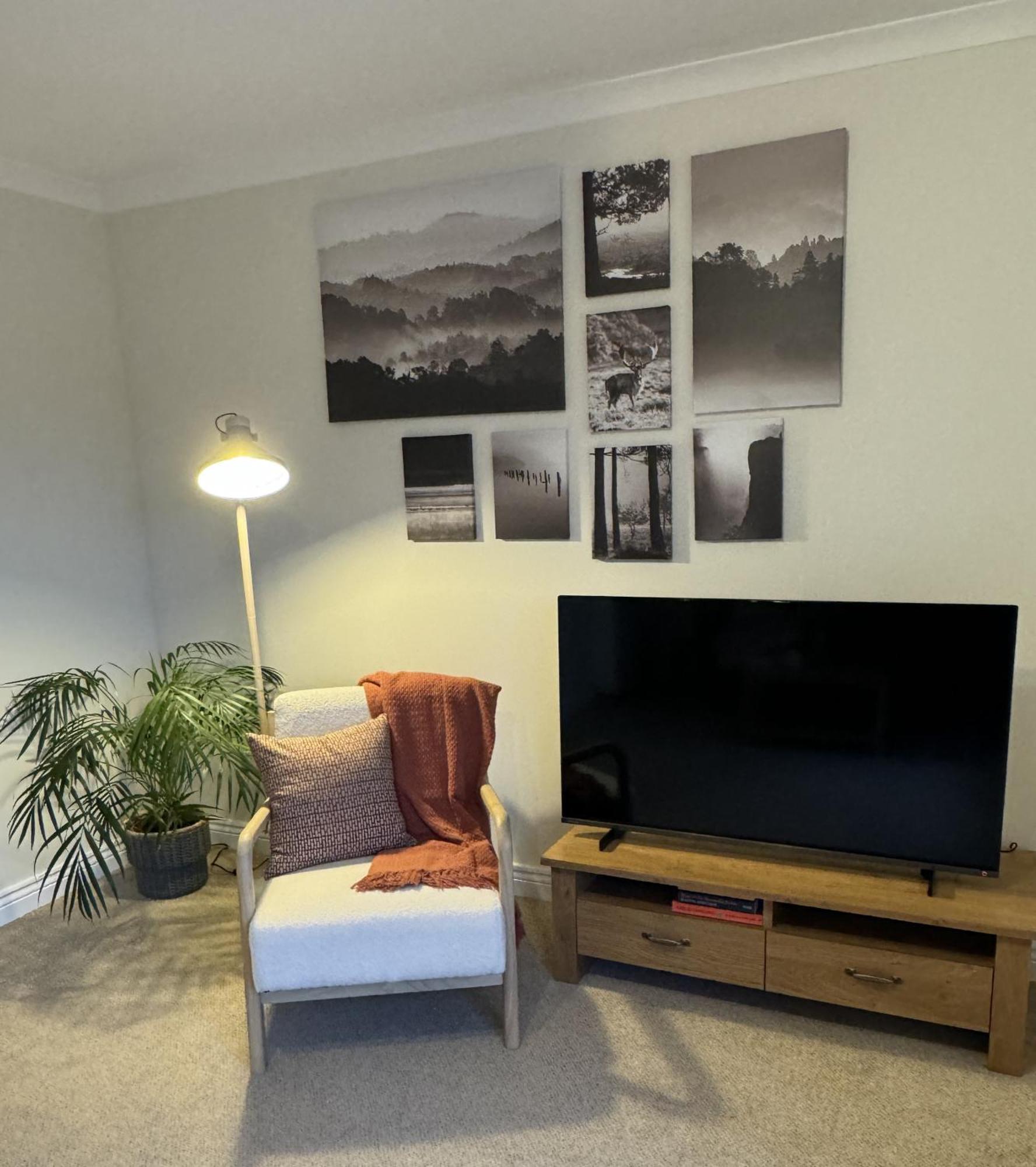 Apartment Island View - Spacious Two Bedroom With Sea Views *