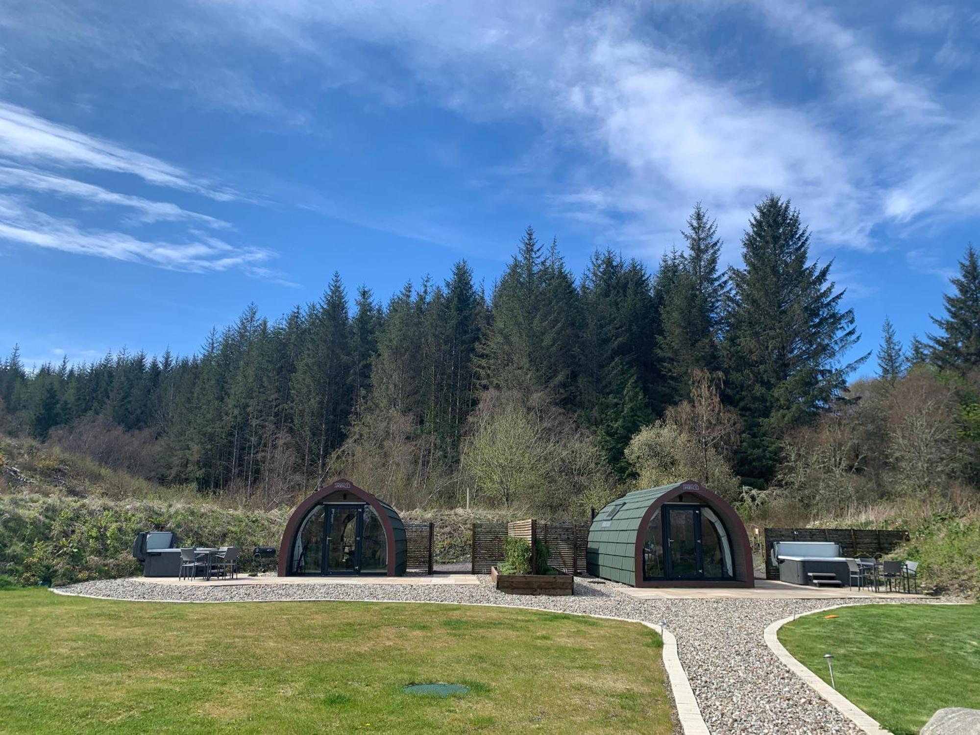 Tawny Owl Pod With Hot Tub Oban