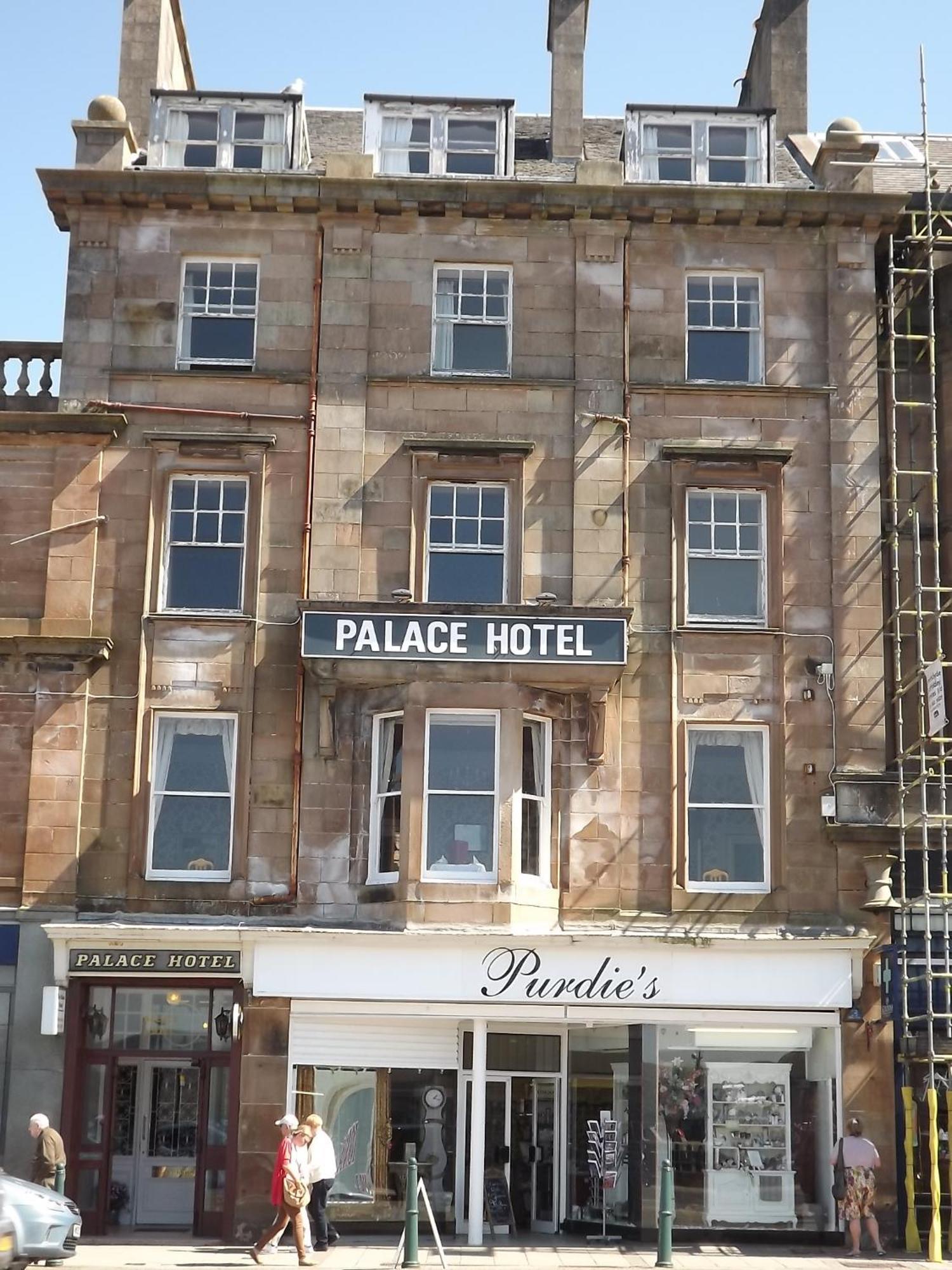 Palace - Small Oban