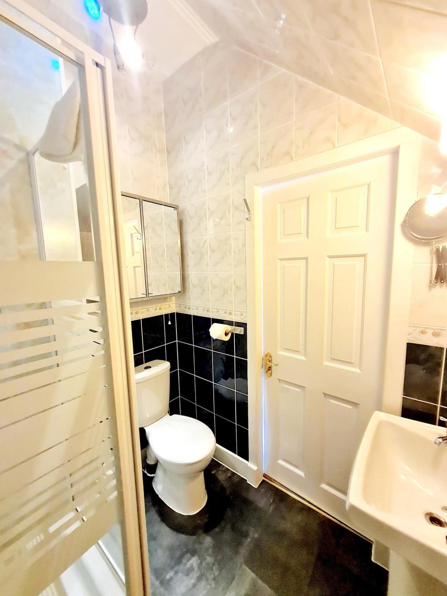 Guest house Corriemar House 3*