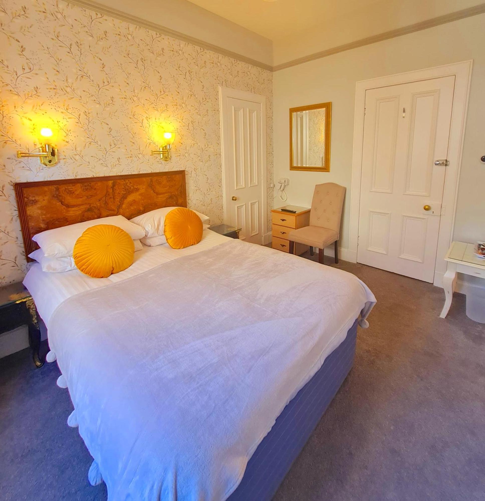 Guest house Corriemar House 3*