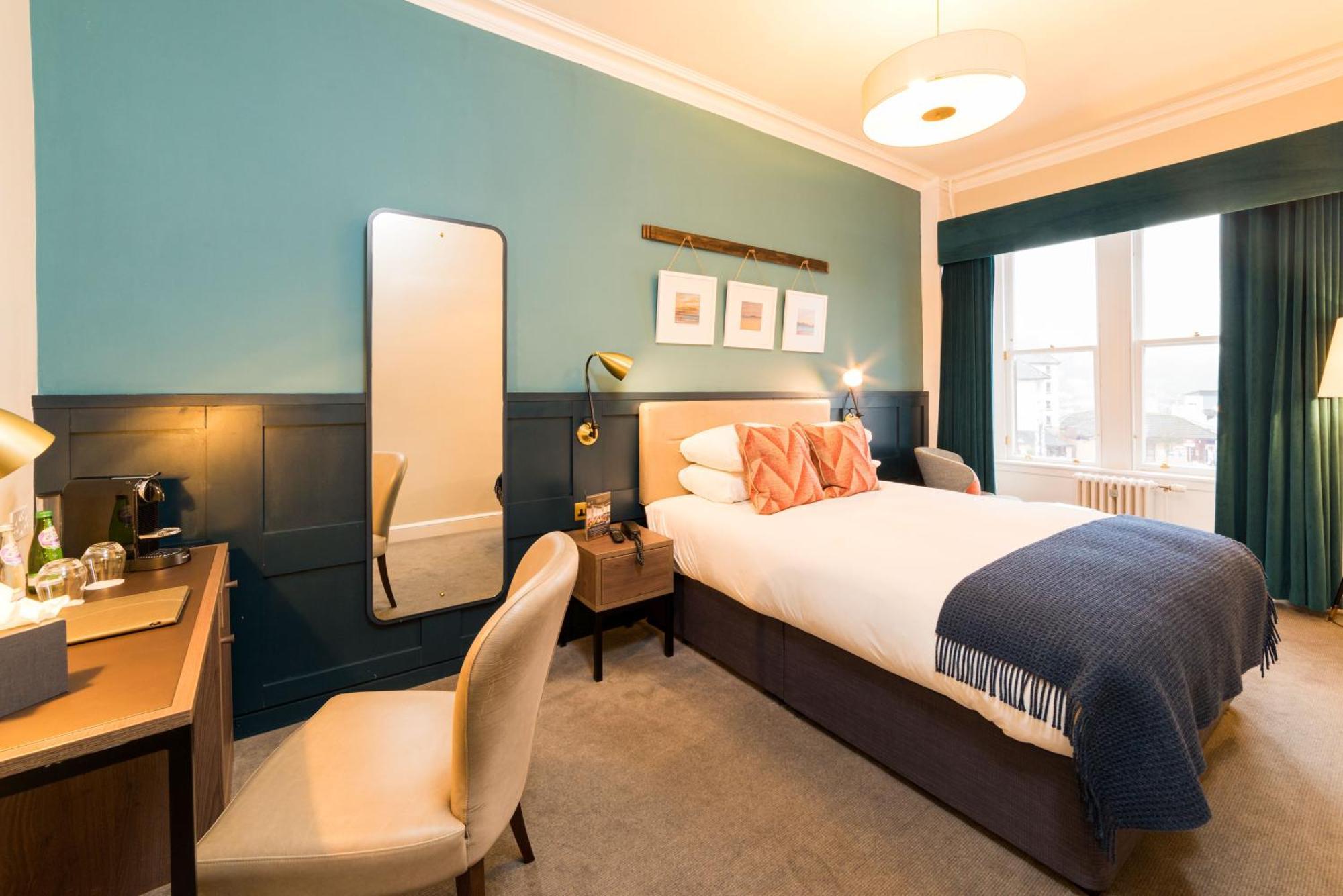 The Perle & 4* Oban