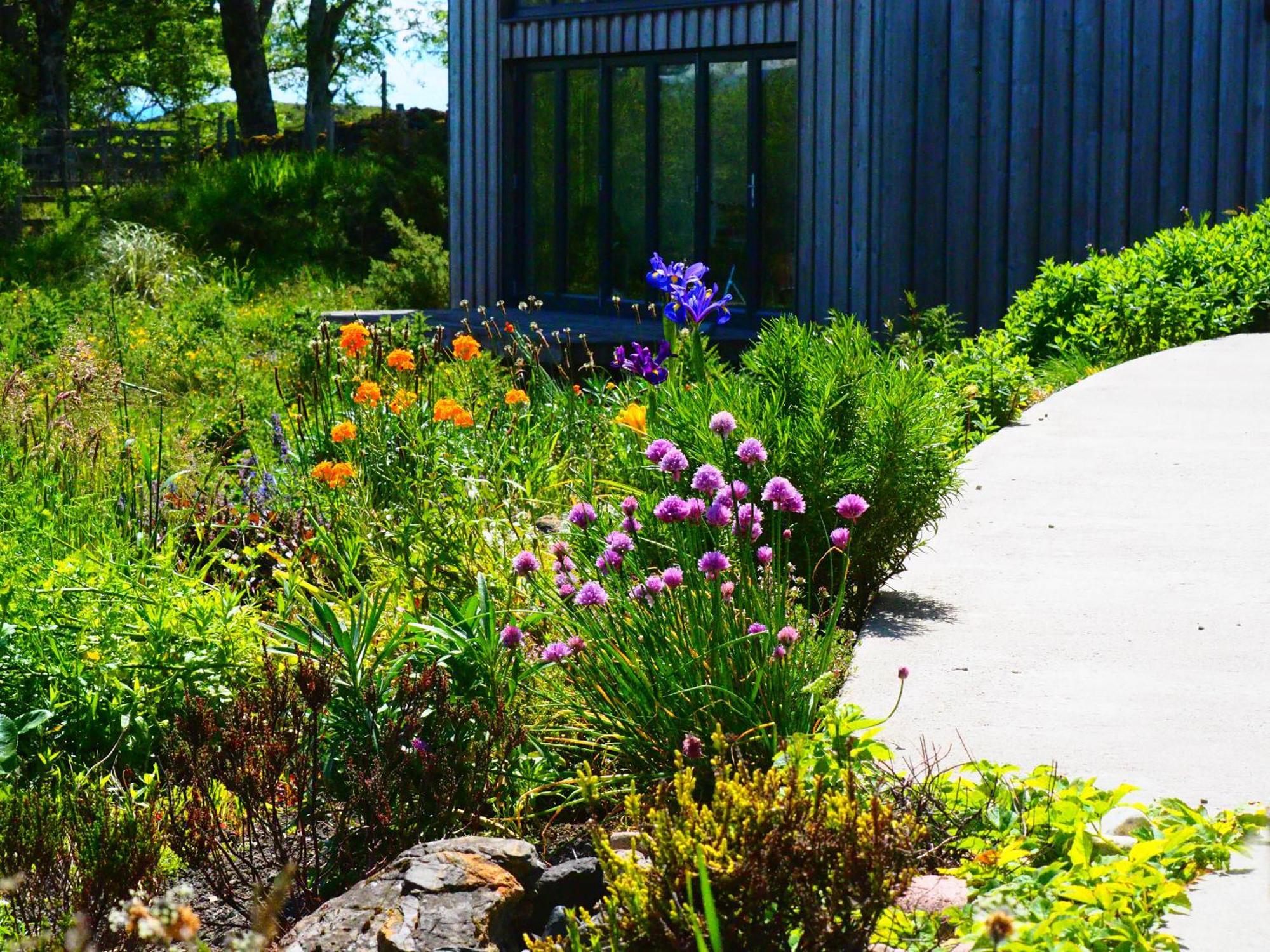 Tirlaggan House Holiday home *