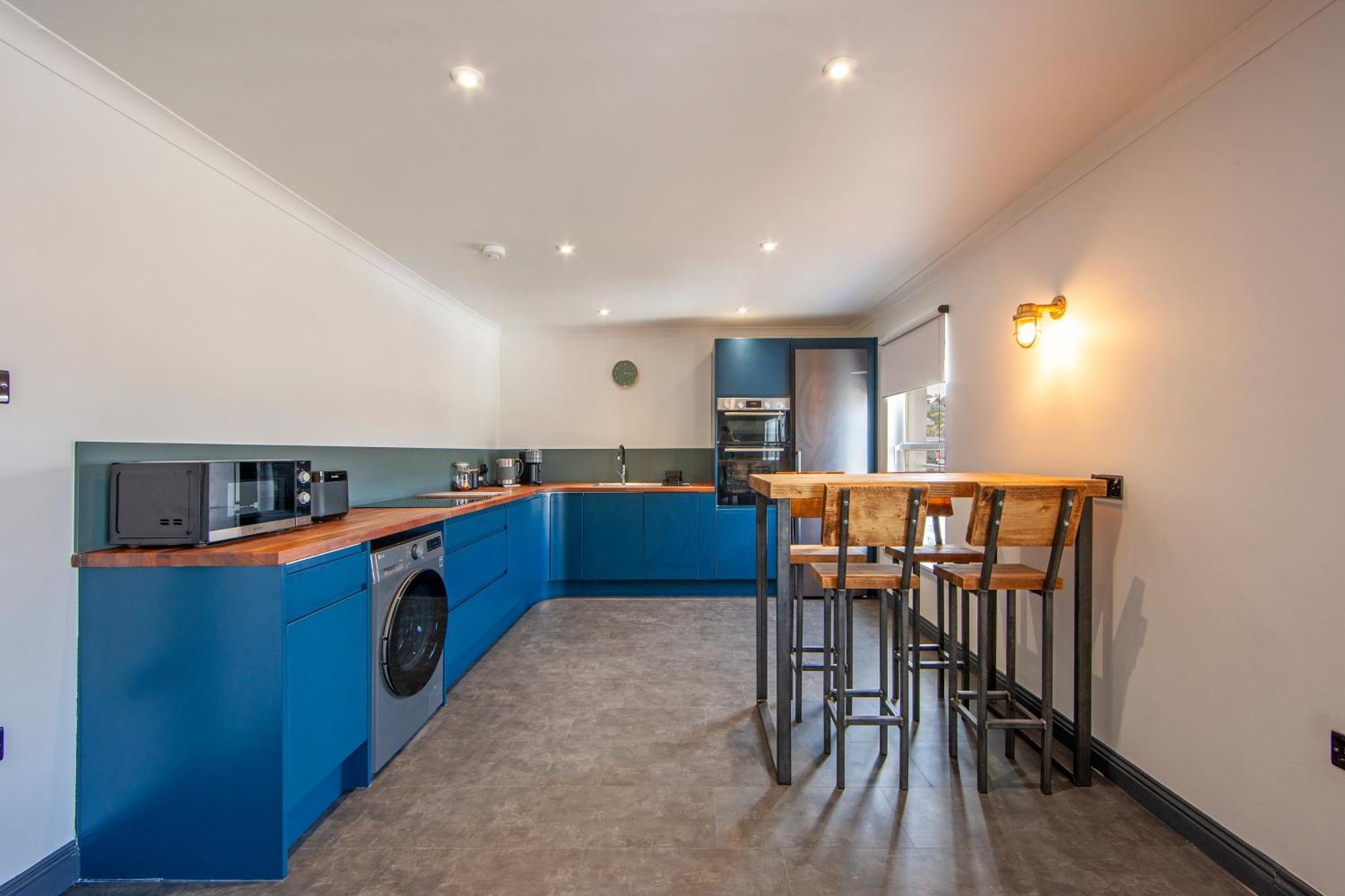 Apartment Exceptional 2bd With Bay Views - Next To Ferry Terminal & Train Station