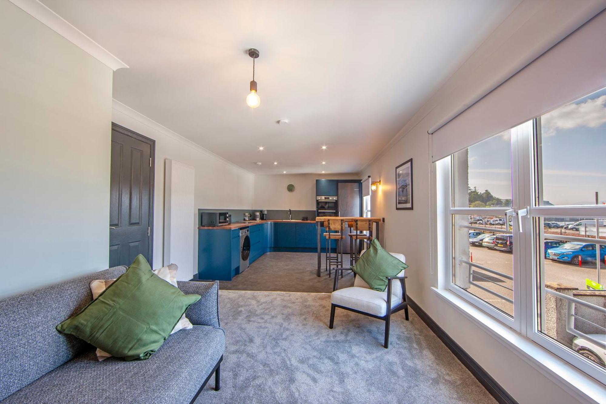 Exceptional 2bd With Bay Views - Next To Ferry Terminal & Train Station Apartment Oban