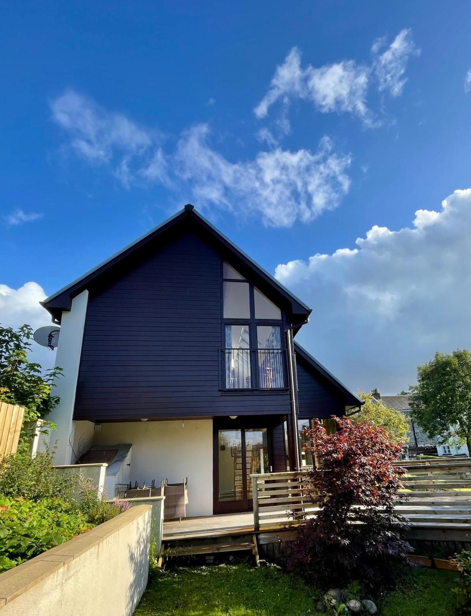 Stylish House In Quiet Village Nr Holiday home Oban