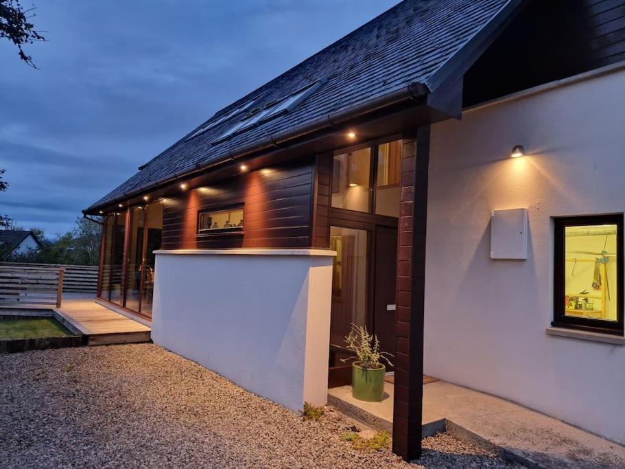 Stylish House In Quiet Village Nr * Oban