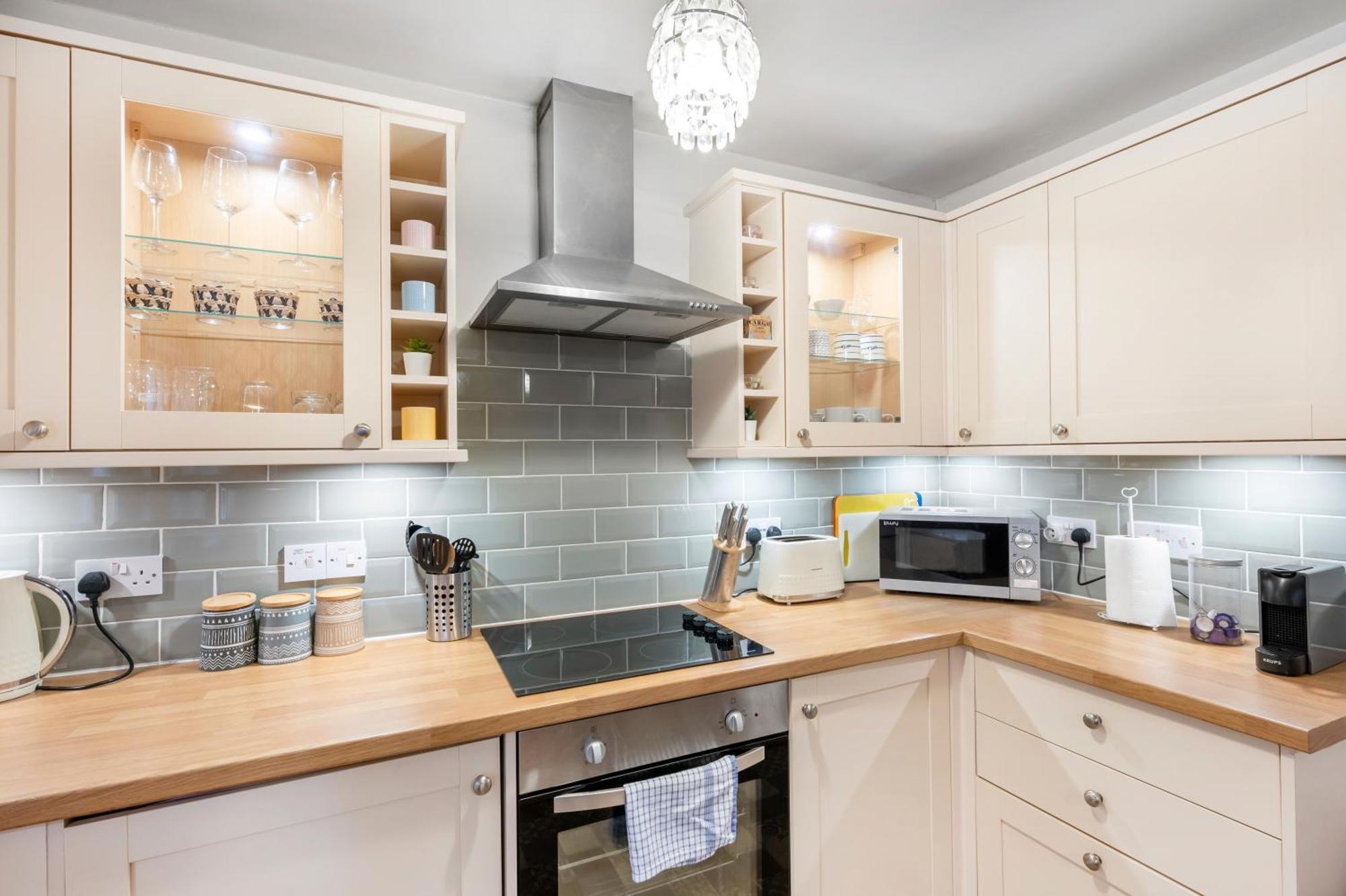 Charming 1br Close To Centre With Free Parking *