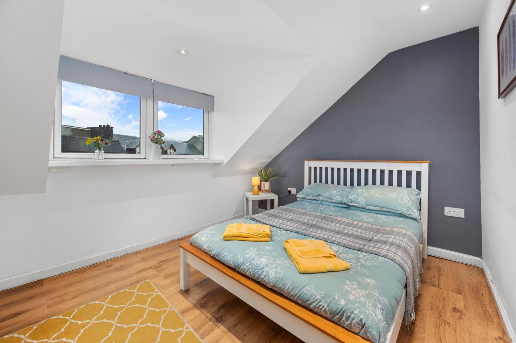 Beautiful 2br With Mccaigs Tower Views Oban