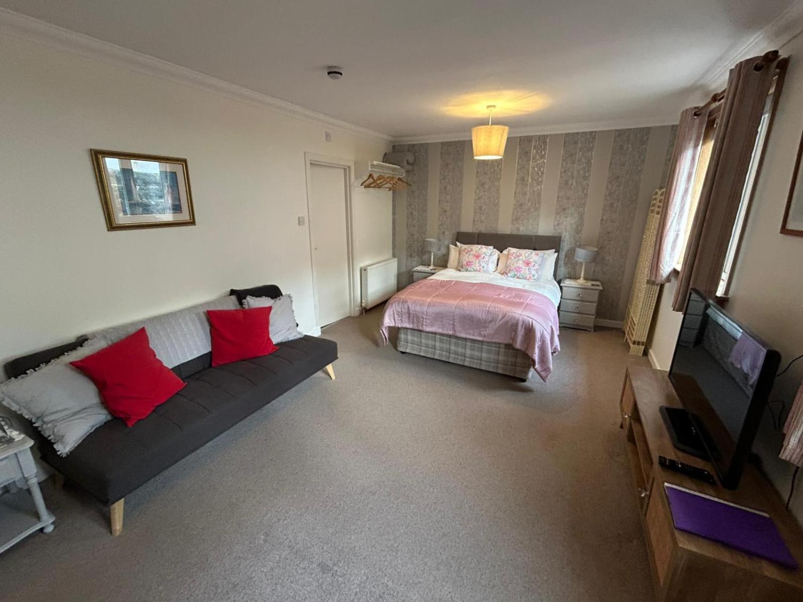Elderslie Bed & Breakfast