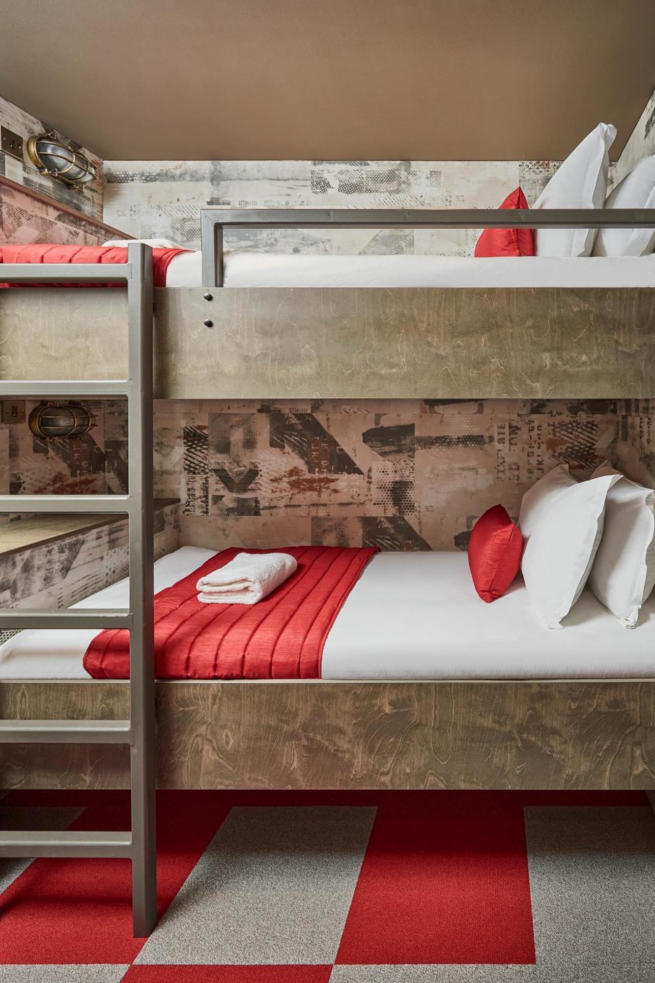The Pier Capsule hotel Oban