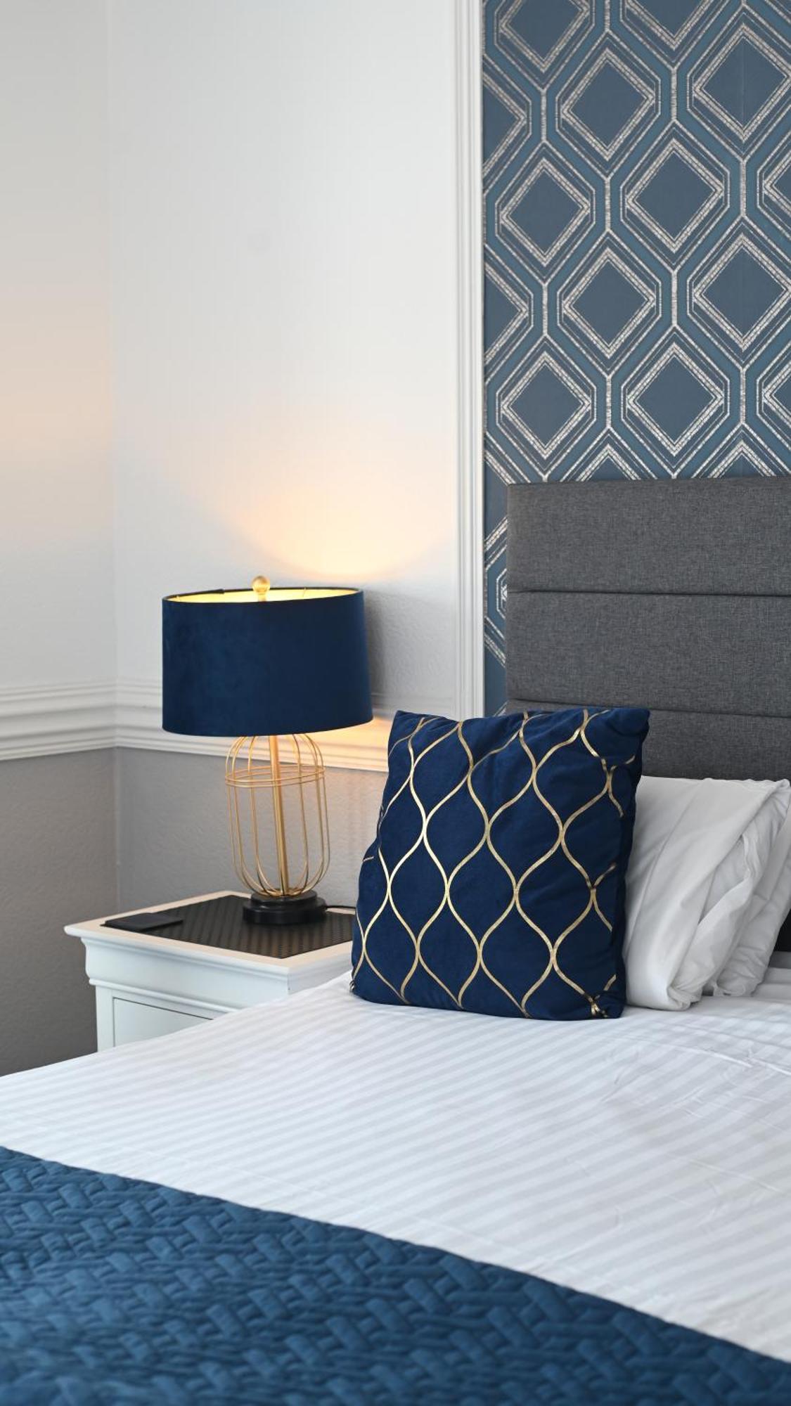 Mackays 4* Oban