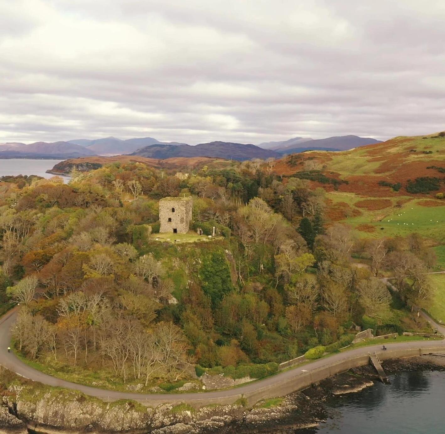 Holiday home Tawny Owl Pod With Hot Tub Oban
