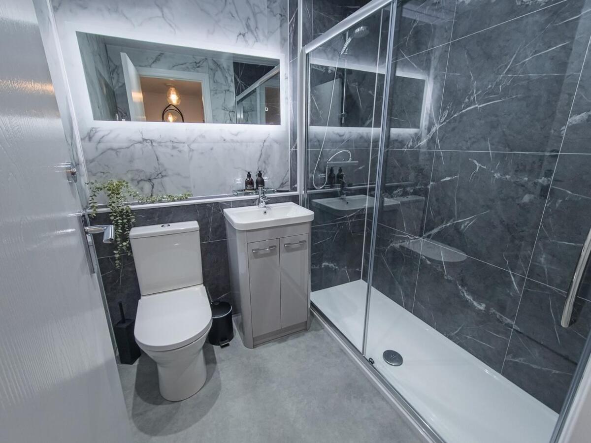 Kilmartin Court - No3 By The Sea Apartment
