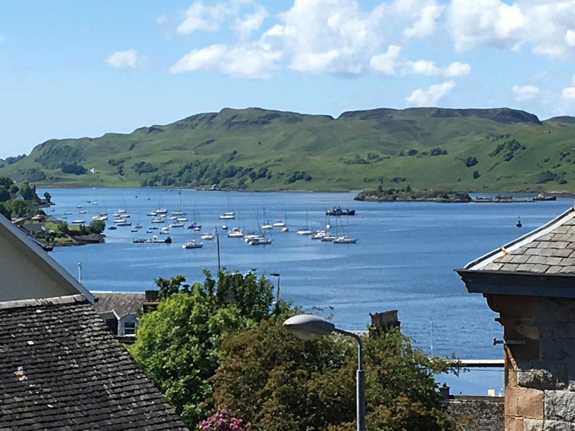 Holiday home Finlaggan