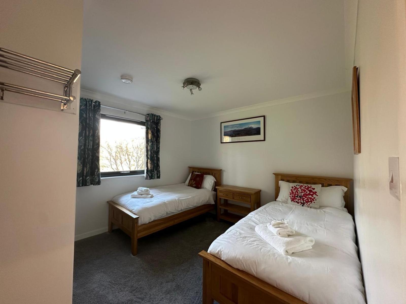 5 Bed House Near Lodge