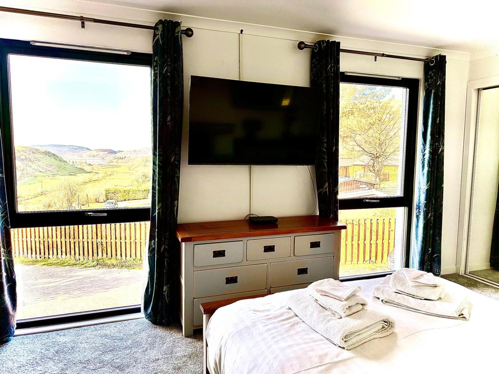 5 Bed House Near * Oban