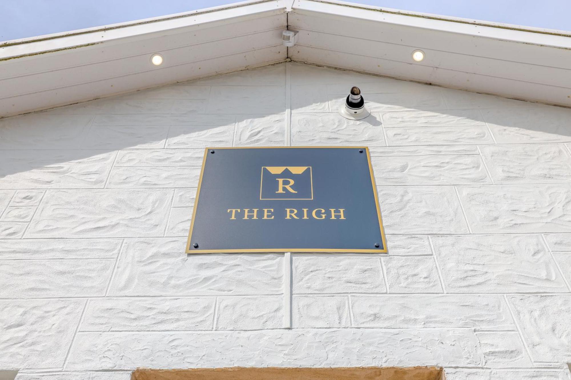 The Righ Guest house