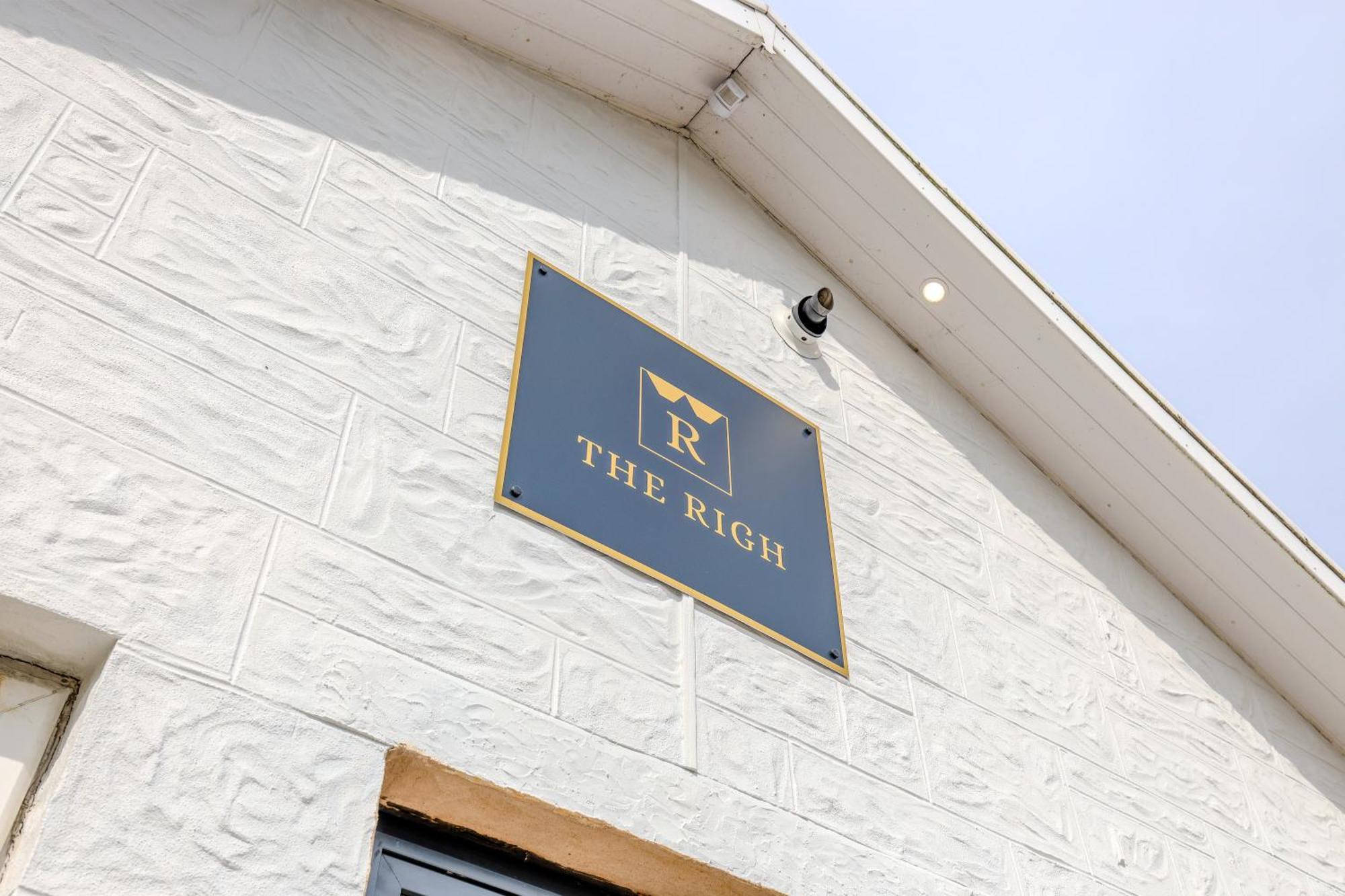The Righ Guest house *
