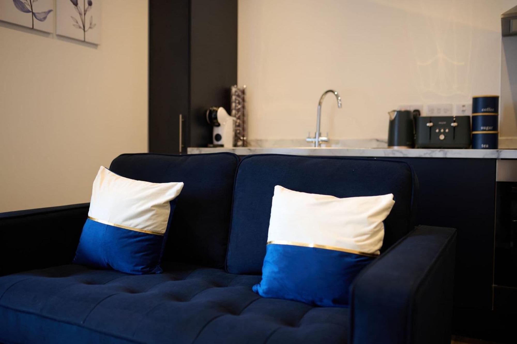 Apartment New! Modern & 1br Flat With Sky Tv *