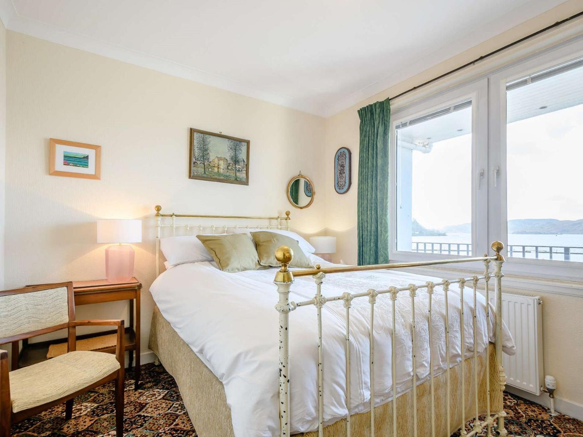 3 Bed In 86398 *