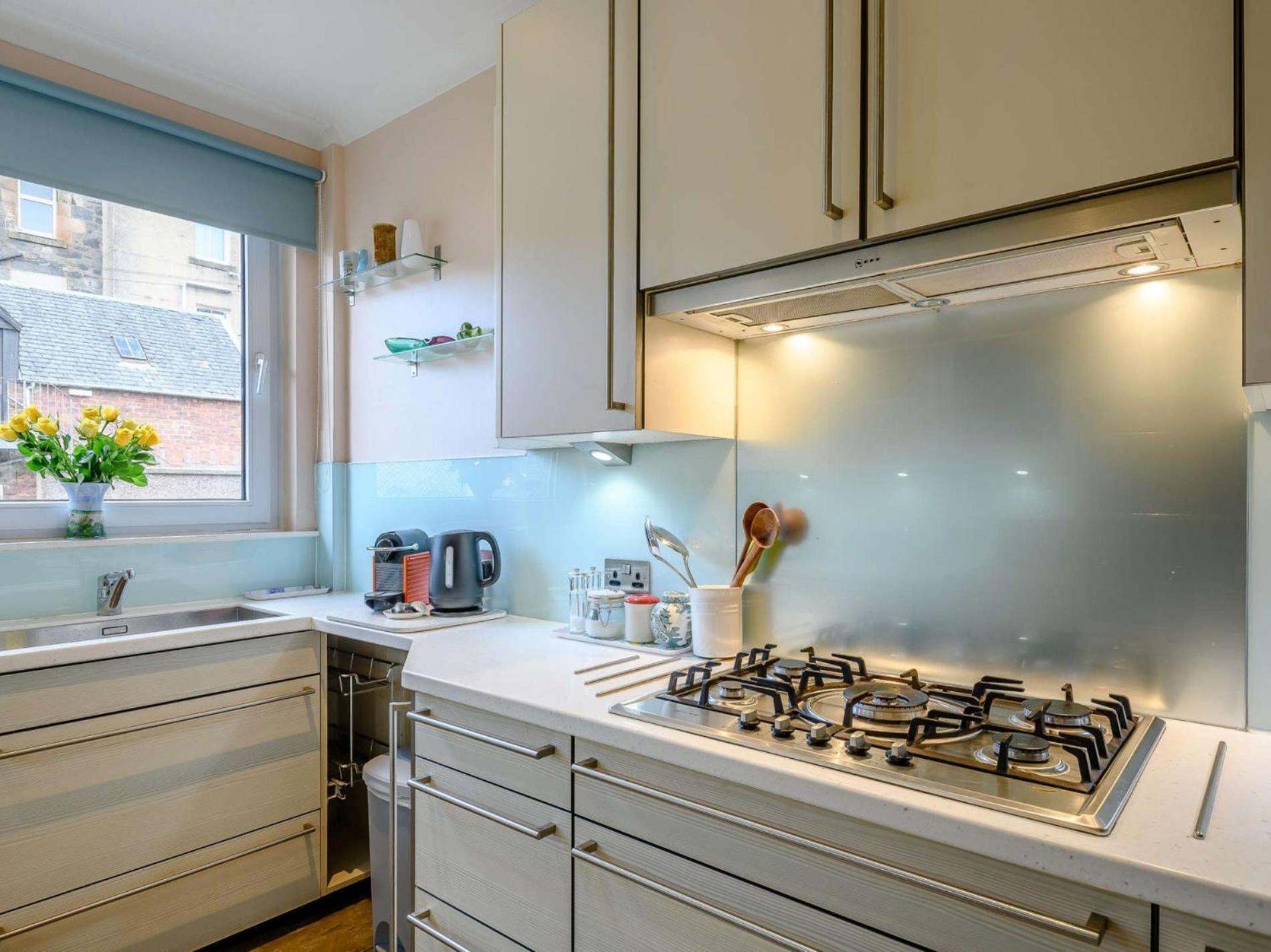 3 Bed In 86398 Apartment *