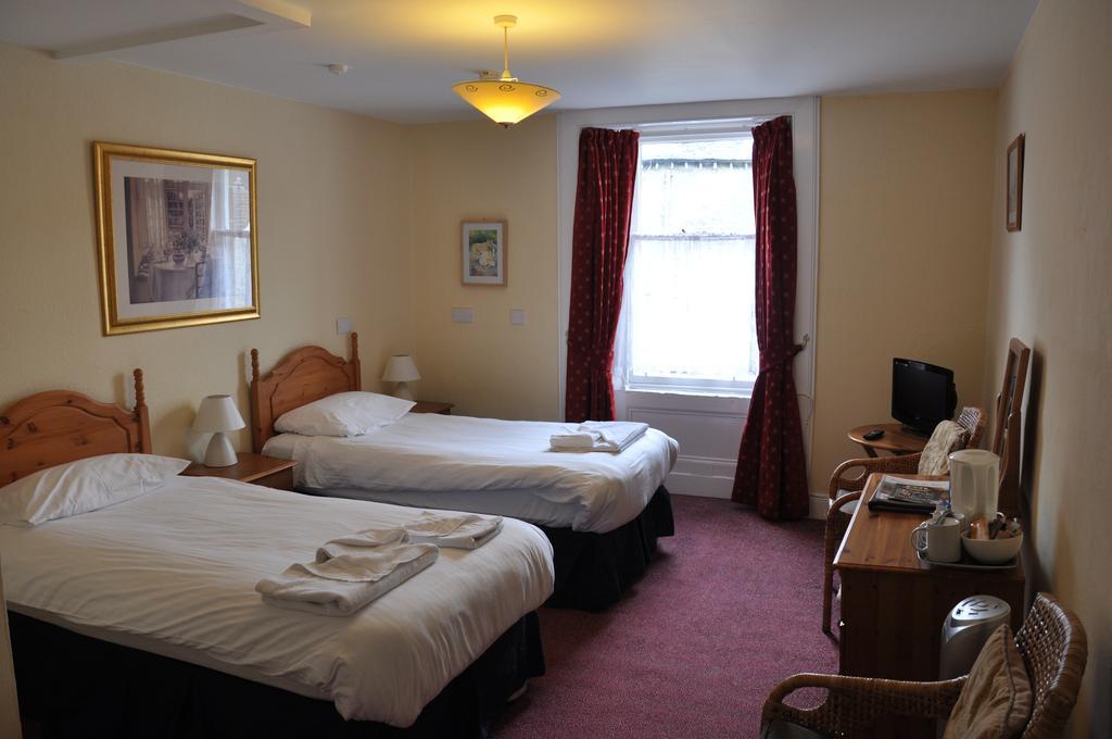 Ayres Guest house 3*