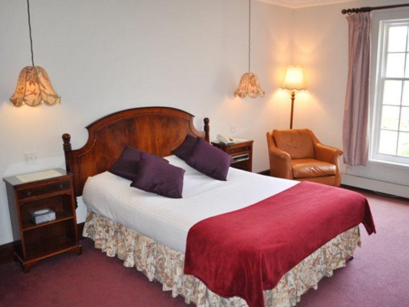 Hotel Knipoch House 4*