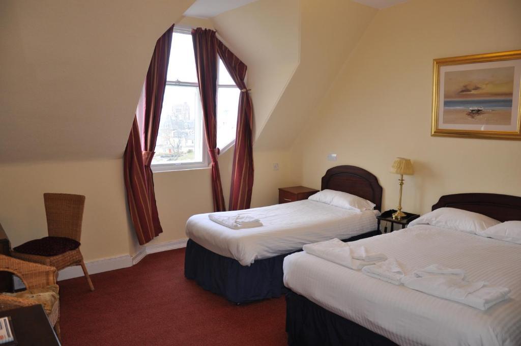 Ayres Guest house