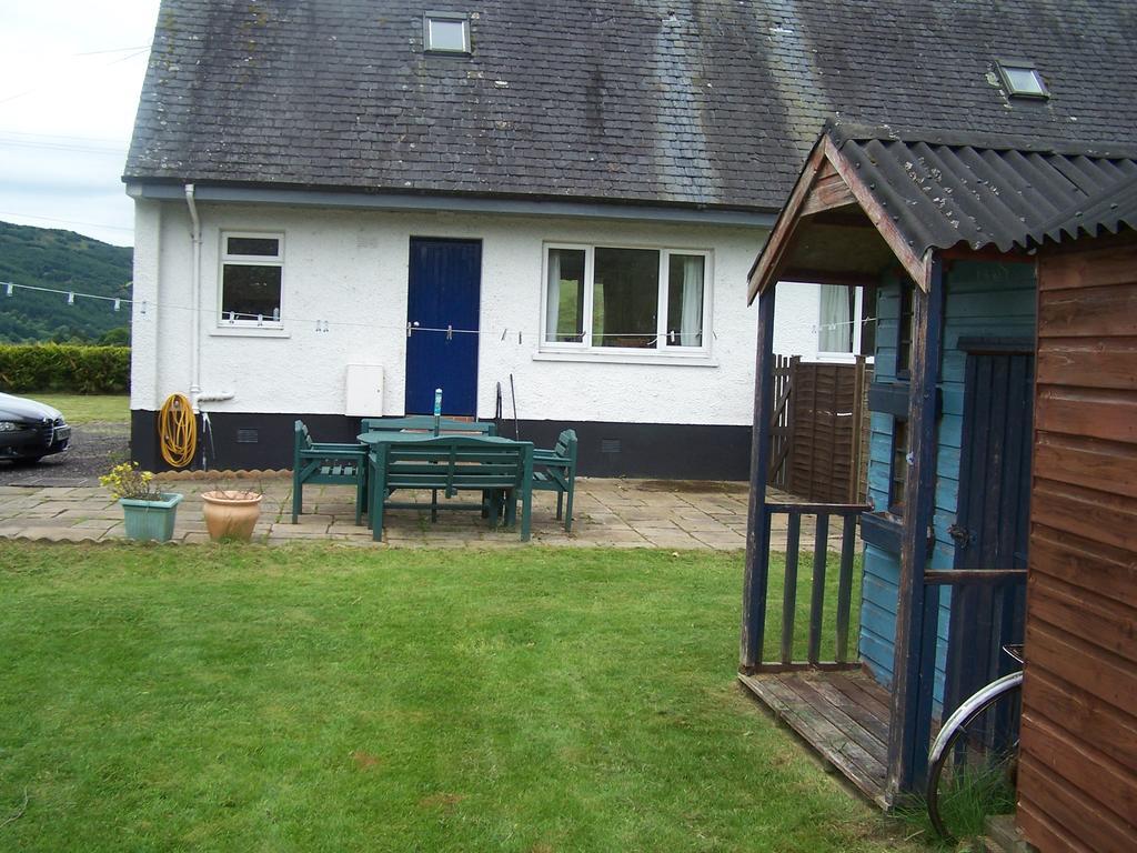 Holiday home Feochan View *