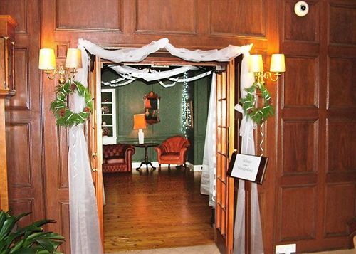 Hotel Knipoch House