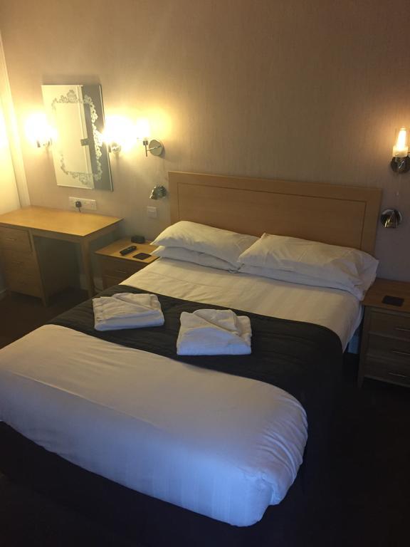 Sutherland House Guest house 3*