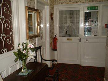 Palace - Small Guest house